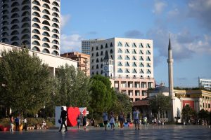 Shqipëria më e vlerësuara në rajon nga Freedom House