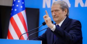 PD i përjashton të gjithë nga gara…përveç Berishës