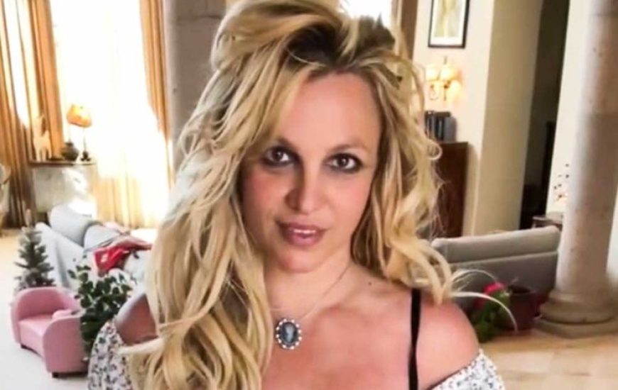 Britney Spears shpërthen ndaj familjes: “Jam me fat që jam gjallë”