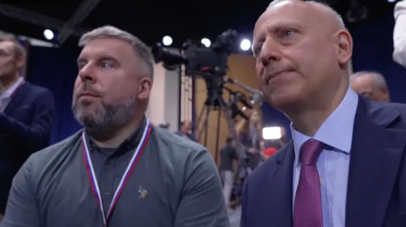 Per Rosenberg Mes fyerjeve si “armik” dhe pyetjeve për Putinin, raportimi i Steve ...