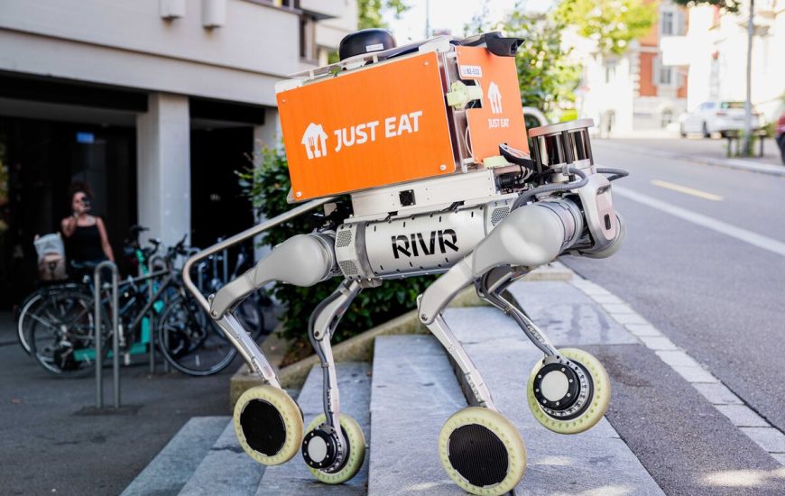 Just Eat po teston robotët që ngjiten shkallët