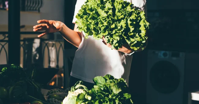A mund ta “shërojnë” vërtet farat chia dhe lëngu i kockave shëndetin e zorrëve?