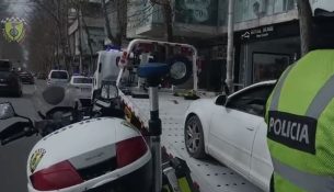 Policia Rrugore e Tiranës pajiset me mjete të reja për heqjen e automjeteve të parkuara gabim