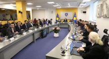 Qeveria hesht për dorëheqjet e ministrave, dërgohet rasti në AIP