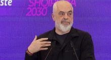 Rama paralajmëron uljen e numrit të deputetëve dhe ligjin për referendumet