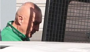 Pse po shkruaj për Ilir Metën