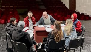 Shfaqja “Pesë fytyrat e heshtjes” vjen në Shkodër