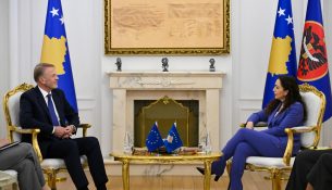 Osmani pret në takim lamtumirës shefin e Zyrës së BE-së në Kosovë
