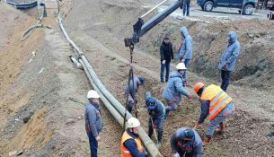 Shembja e rrugës, pezullohen nga puna dy inspektorë dhe një zyrtar