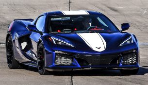 Debuton Corvette Grand Sport i ri