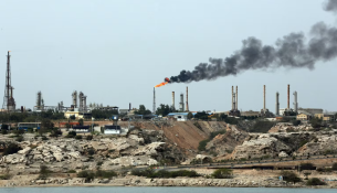 SHBA godet mbi 90 objektiva në ishullin iranian Kharg