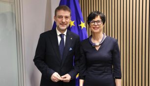 Hoxha takim me komisioneren Kos: Shqipëria konfirmon progresin drejt BE-së