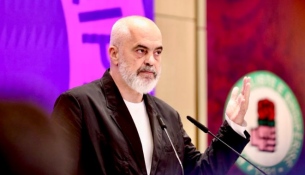 Nga reforma te debatet e brendshme: Rama mbledh deputetët socialistë