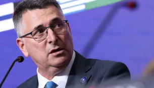 Ministri i Jashtëm Izraelit hedh poshtë raportet për mungesën e mbrojtjes nga raketat