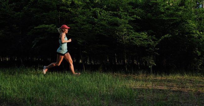 Temperaturat ekstreme po i bëjnë njerëzit më pak aktivë fizikisht