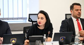 Masa ndaj komunave që shkelin standardet e ndërtimit, paralajmëron ministrja Pacolli