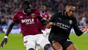 Man City gabon dhe i jep një asist për titull Arsenalit