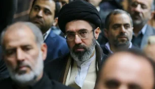 Trump shtanget nga Inteligjenca amerikane: Mojtaba Khamenei mund të jetë homoseksual