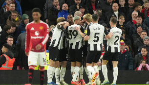 Në kërkim të një mesfushori, Man United hap bisedimet me yllin e Premier League