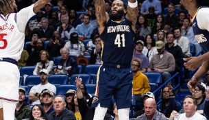 Clippers përmbysen nga Pelicans