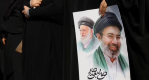 Lidershipi i Iranit nuk është në rrezik kolapsi, sipas vlerësimeve të inteligjencës amerikane