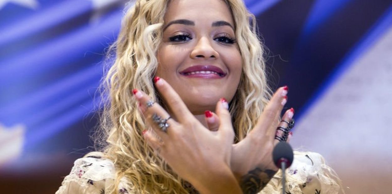 Rita Ora: Kosovë dhe Shqipëri, bëjeni historinë