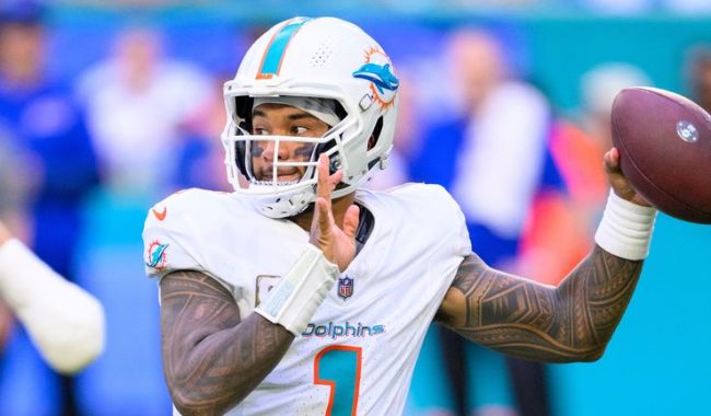 Miami Dolphins lirojnë Tua Tagovailoa, klubit do t’i kushtojë rekord 99.2 milionë dollarë