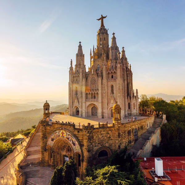 Cilat qytete evropiane kanë taksën më të lartë turistike?