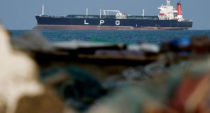 Thirrja e Trump për vendosjen e aleatëve në ngushticën e Hormuzit has në përgjigje të heshtur