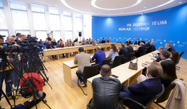 Zbardhen vendimet e Kryesisë së PD-së, më 23 maj zgjidhet kryetari i partisë