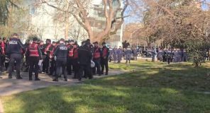 Protesta e PD-së, Policia në gatishmëri rreth Kuvendit