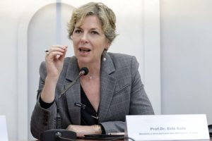 Ligji i ri për barazinë gjinore, Sala: Për herë të parë njihet puna e papaguar