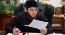 Nipi i Kadyrov-it bëhet miliarder brenda natës në Rusi