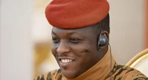 Raporti i HRW: Mbi 1,800 civilë të vrarë në Burkina Faso pas ardhjes në pushtet të Traoré