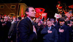 Pse duhet të mashtrojmë popullin – dhe pse Albin Kurti është i fortë në këtë lojë