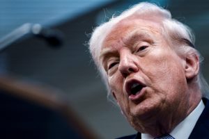 Trump thotë se bllokada amerikane e porteve të Iranit mbetet ende në fuqi