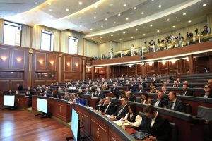 Debat i ashpër për rrymën