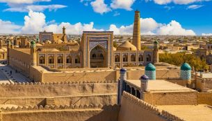 Uzbekistani rrit turizmin, treni i ri shkurton udhëtimin në Khiva