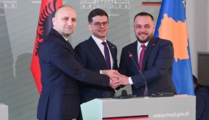 Kroacia i përgjigjet Vuçiçit: Nuk pranojmë diktim për bashkëpunimin me Kosovën dhe Shqipërinë