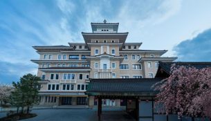 Teatri historik rikthehet si hotel luksoz në Kyoto
