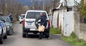 Vrasja e 78-vjeçarit në Korçë: Dyshohet për përleshje, viktima u godit me mjet të fortë