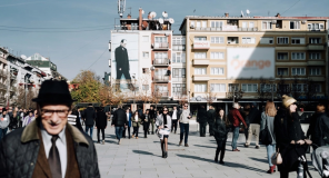 Presidenti që s’duhet të jetë i askujt, por përfundon i dikujt