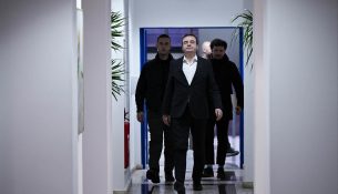 Kur Albini kërkon gjithçka
