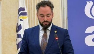 Emir Abrashi zgjidhet kryetar i AKR-së