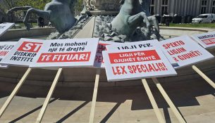 Protestë e studentëve shqiptarë në Shkup