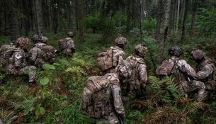 Kriza e punësimit shtyn të rinjtë britanikë drejt ushtrisë