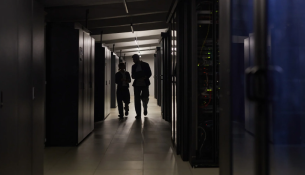 Hakeri nxjerr në shitje sekrete ushtarake kineze