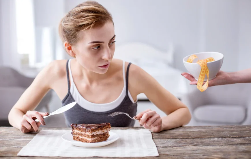 Si mund të ndihmojë shijimi i ushqimit të humbni peshë?