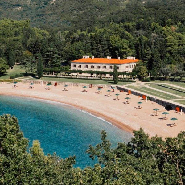 Rihapet Aman Sveti Stefan Resort, ish-rezidenca verore e Mbretëreshës