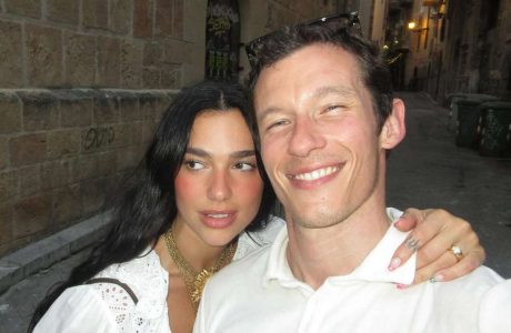 Dua Lipa martohet në shtator me Callum Turner, në Palermo